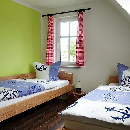 Ferienhaus Zur Fischerwurt 8