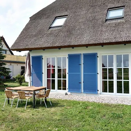 Zur Fischerwurt 8 * Balm